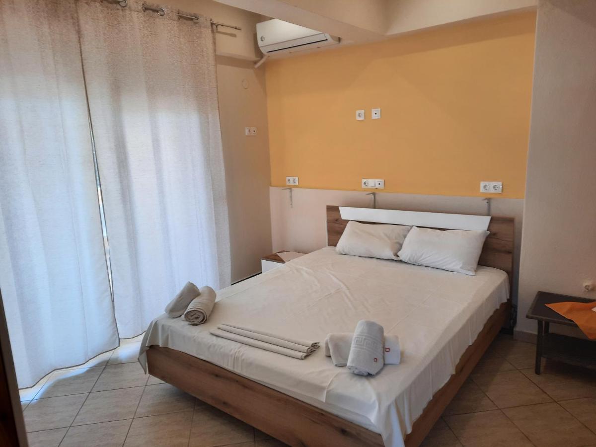 Decauville Hotel Jerakiní Kültér fotó